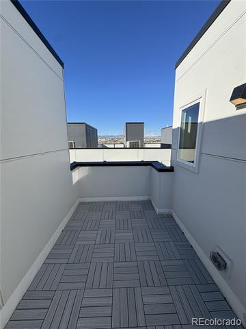 Building Photo - 2660 S Delaware St