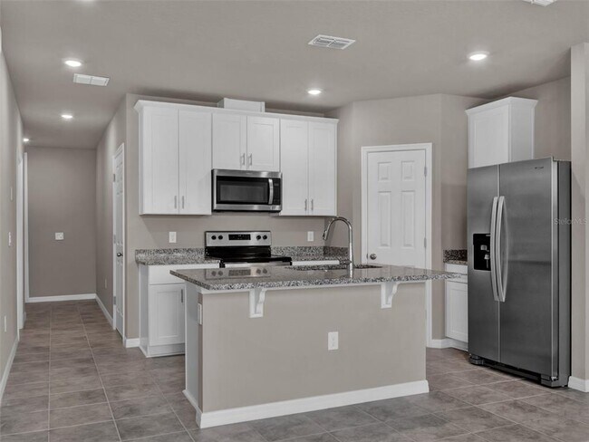 Building Photo - 743 Legacy Dr