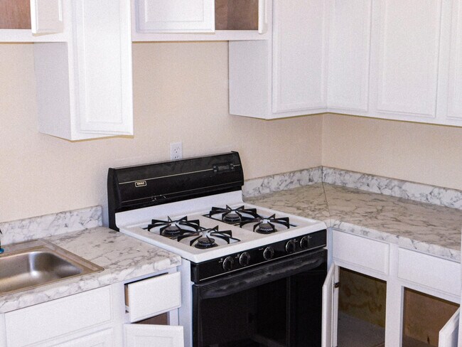 Building Photo - 8308 Capitan Cir