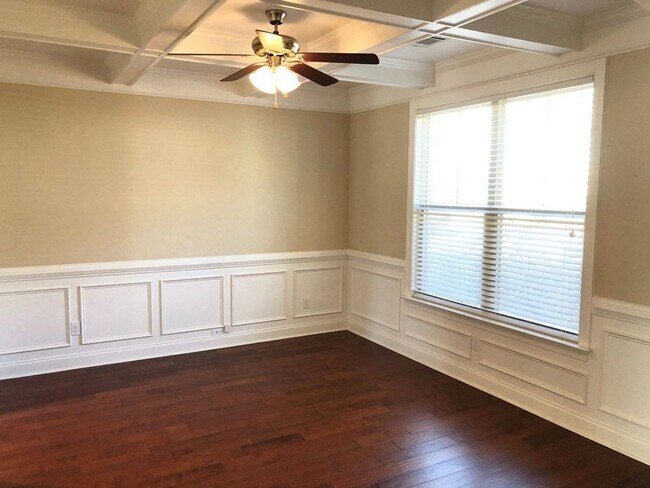 Building Photo - 226 Sandleton Way
