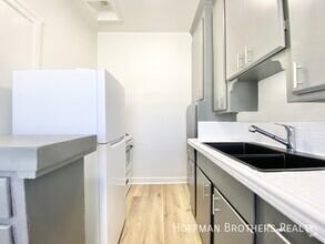 Building Photo - 456 S Catalina St