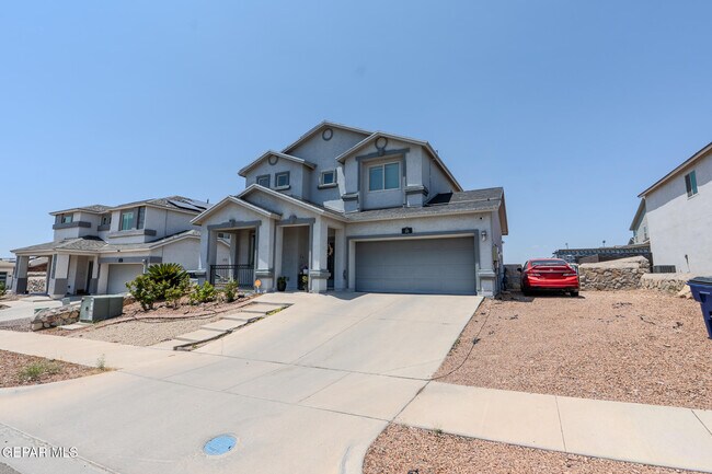 Building Photo - 305 Del Palmar