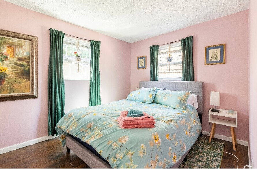 Bedroom 2 - 1420 E Market St