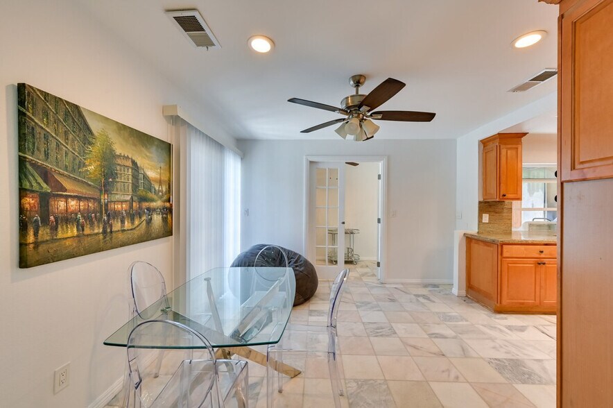 Building Photo - 719 Mahogany Dr