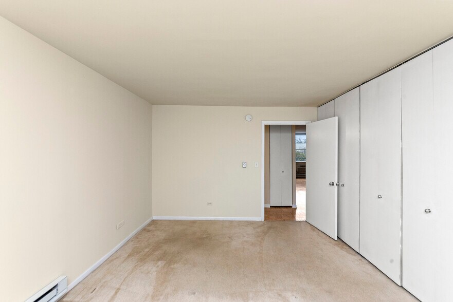 Building Photo - 1443 N Dearborn St