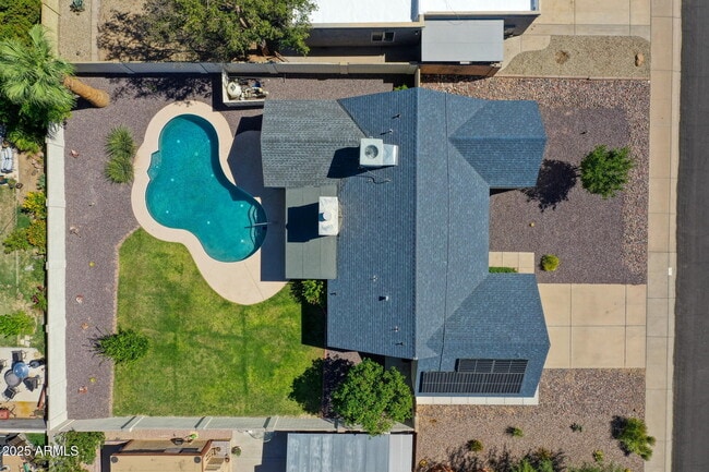 Building Photo - 1362 E Wickieup Ln