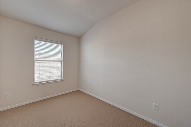 Building Photo - 502 Mornington Ln