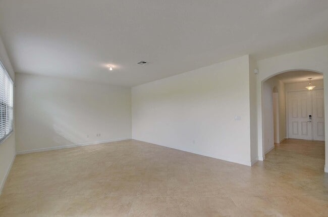 Building Photo - 8834 Willow Cove Ln