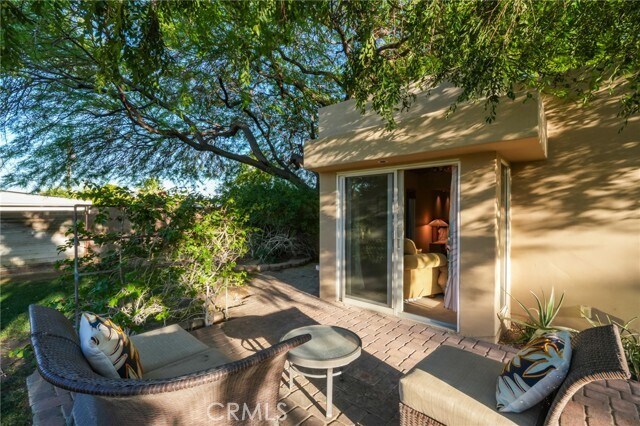 Building Photo - 576 E Desert Holly Cir