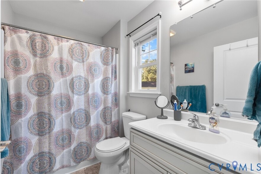 Building Photo - 2446 Gracie White Cir