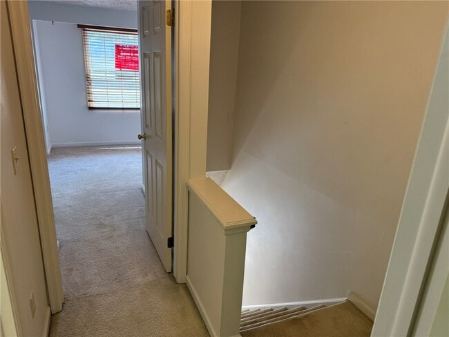 Building Photo - 116 Jordache Ln