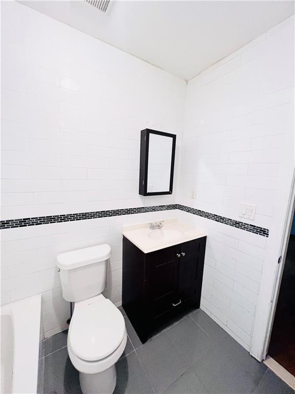 Building Photo - 19060 111th Ave