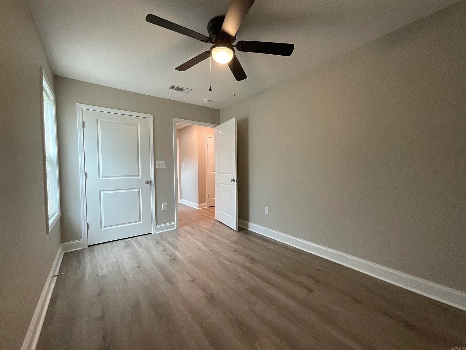 Building Photo - 814 W Trickey Ln