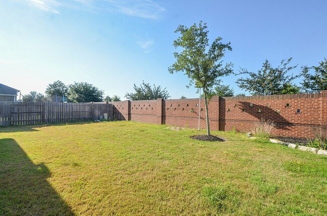 Building Photo - 28723 Primrose Bluff Dr