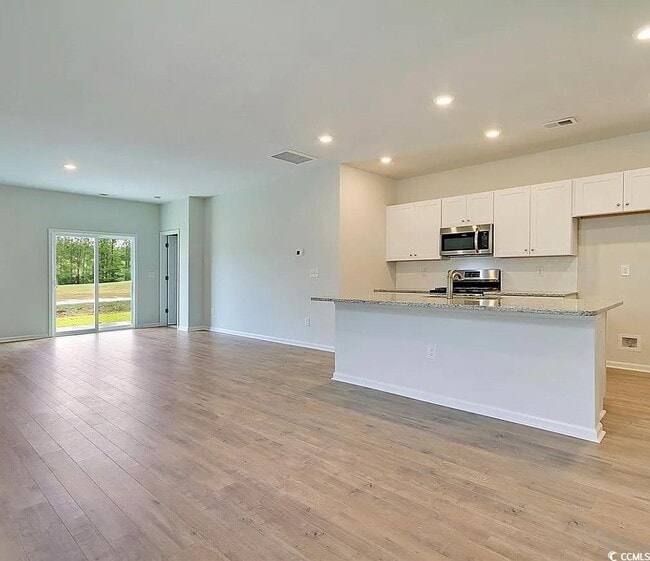 Building Photo - 182 Waterloo Sunset Dr