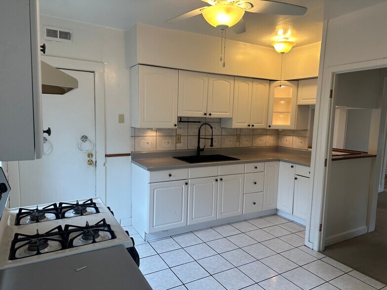 Building Photo - 6515 Bartmer Ave