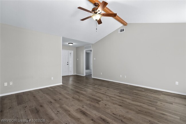 Building Photo - 8808 Skypark Dr
