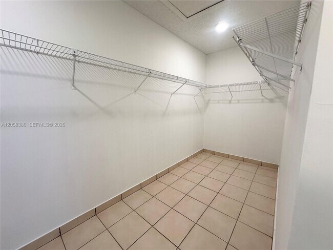 Building Photo - 9540 SW 36th St