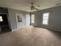 Building Photo - 507 Welles St