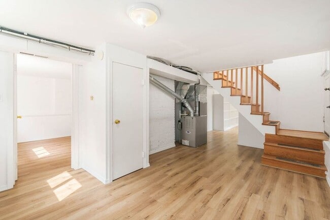 Building Photo - STUNNING, Bright Capital Hill Home