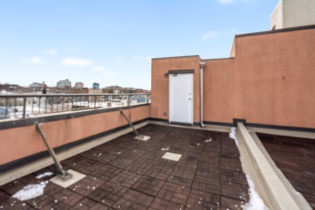 Building Photo - 43-49-49 Van Wagenen Ave