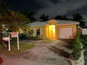 Building Photo - 12090 SW 250th Terrace