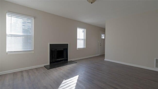 Building Photo - 6218 Creekford Ln