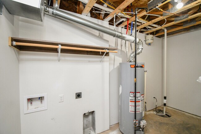 Building Photo - 3616 S Outfield Cir