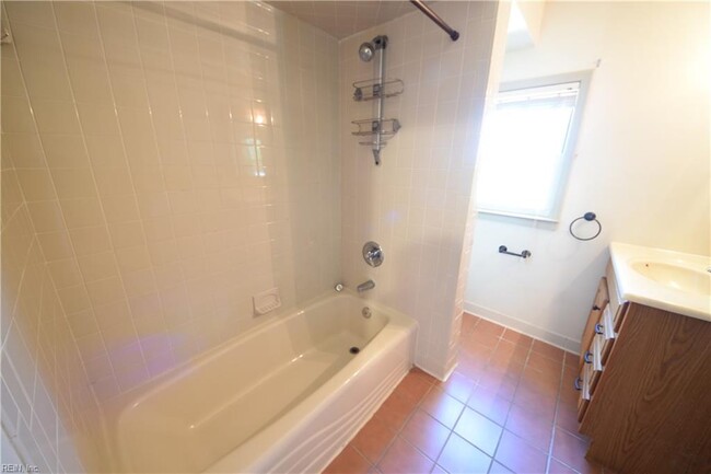 Building Photo - 8356 Cape View Ct