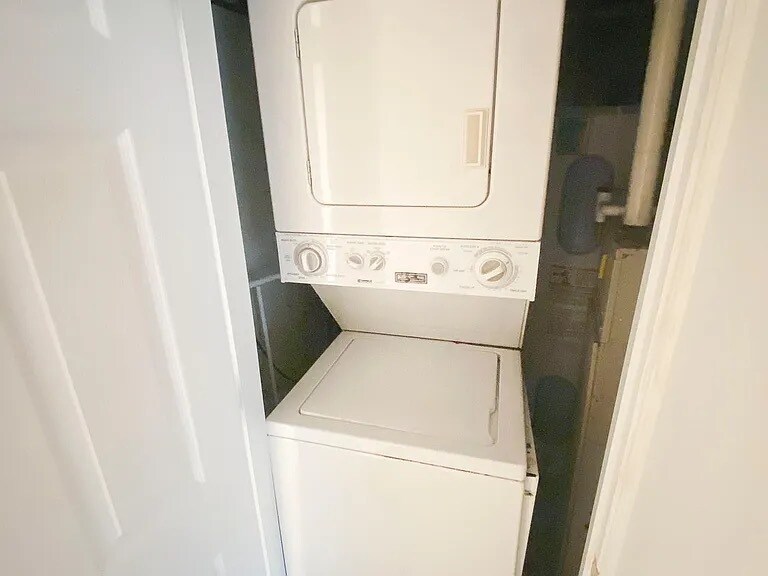 Building Photo - 787 Fairmont St NW