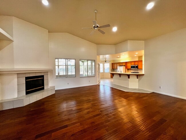 Building Photo - 11116 Southwales Ct