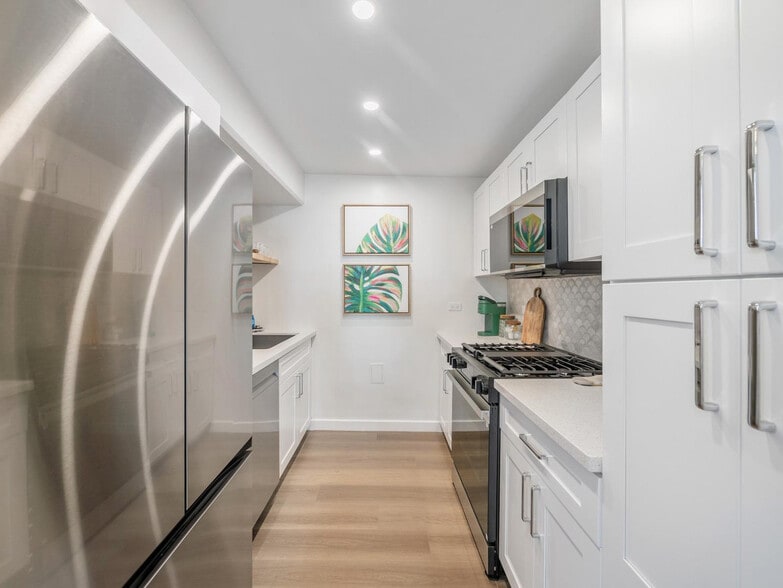 Building Photo - 2464 Prince Edward St