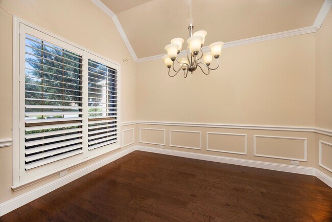 Building Photo - Gorgeous 2-story in Keller