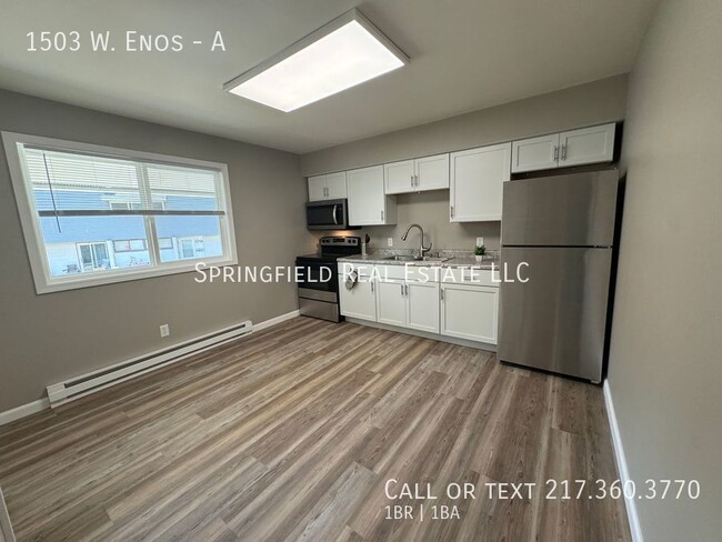 Building Photo - Renovated 1 Bed, 1 Bath Apartment with Amp...