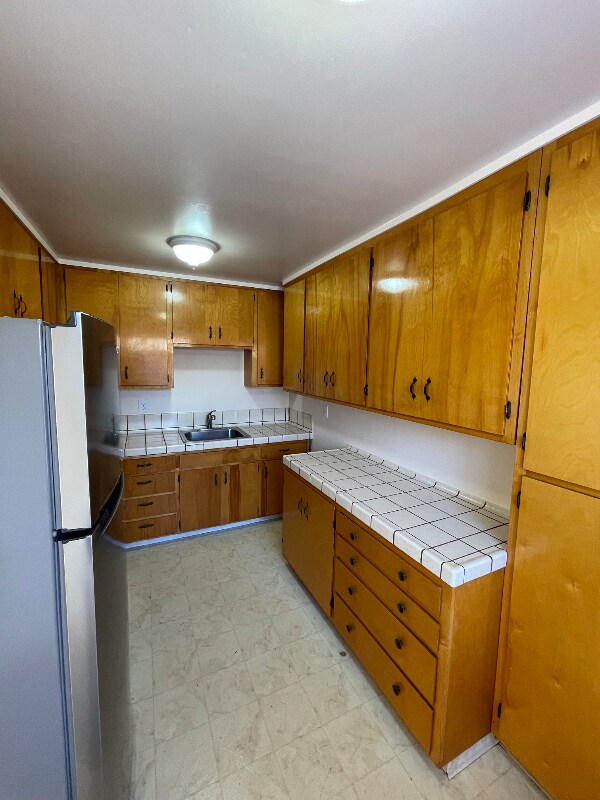 Building Photo - 226 E J St