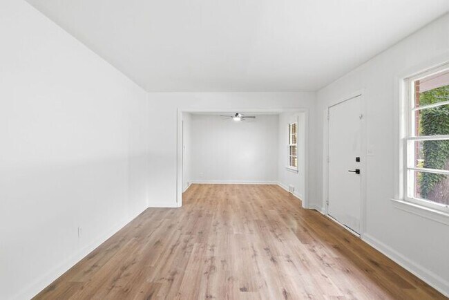 Building Photo - NOW READY!!! Newly renovated 4 bedroom ranch home!