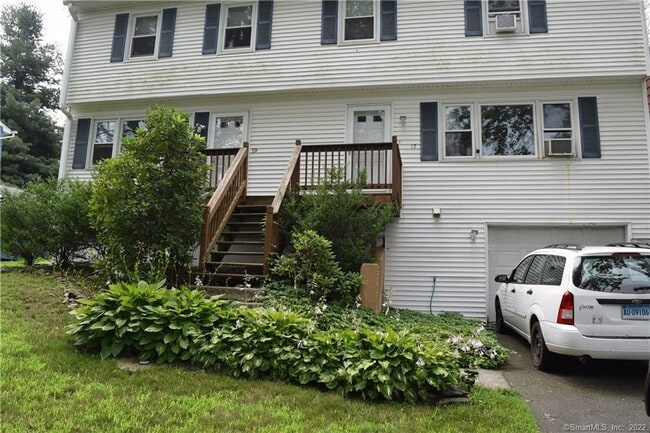 Primary Photo - 17 Granite Dr