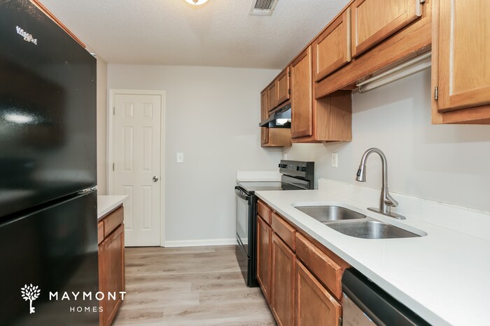 Building Photo - 5417 Brickleberry Way