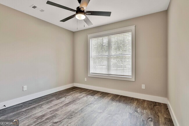 Building Photo - 20 Beaver Ct