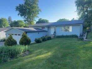 Building Photo - 3829 Eastway Dr