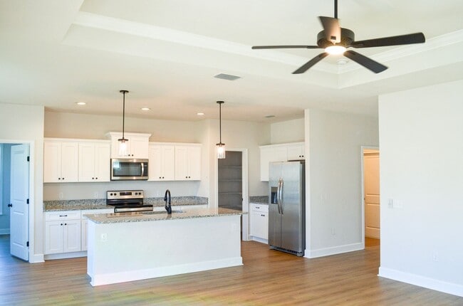 Building Photo - Savannah Station 3 Bedroom 2 Bath