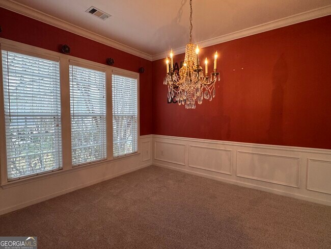 Building Photo - 15 Suwanee Pass Ln