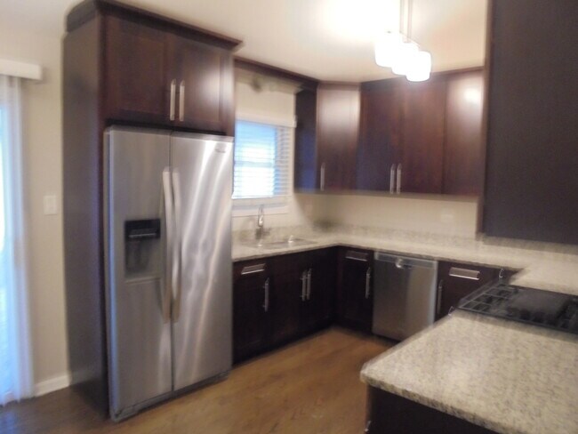 Building Photo - 3414 Cathy Dr