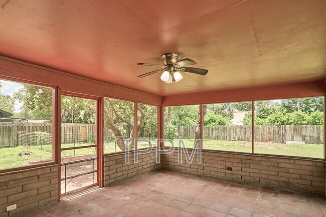 Building Photo - 5108 Manana Cir