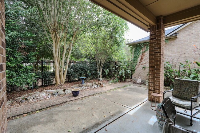 Building Photo - 6514 Monrovia Ln
