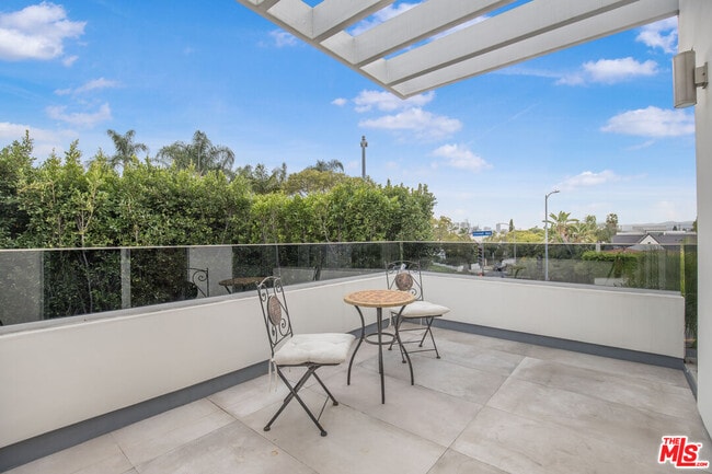 Building Photo - 6379 Colgate Ave