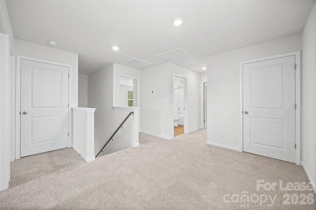 Building Photo - 1010 Two Brothers Ln