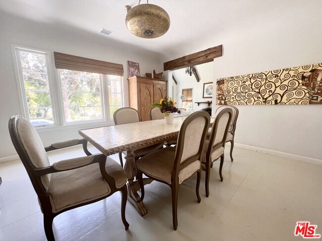 Building Photo - 219 Winchester Ave