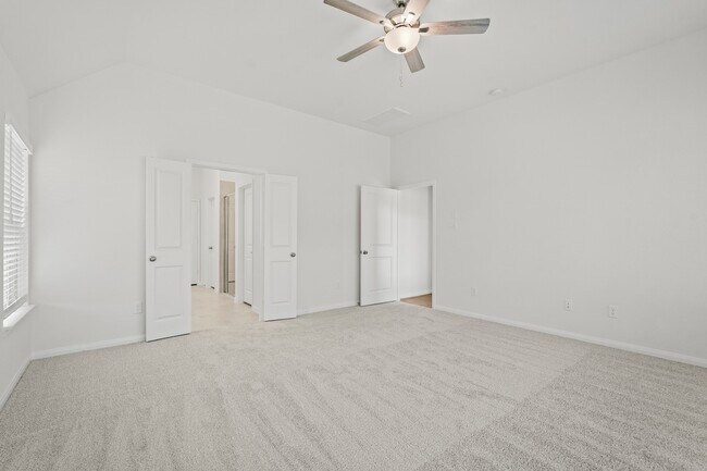 Building Photo - 1420 Florecer Ln