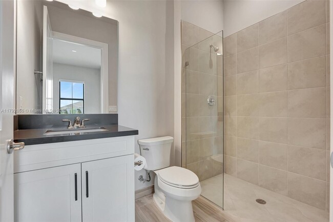 Building Photo - 17130 Magnolia Estates Dr